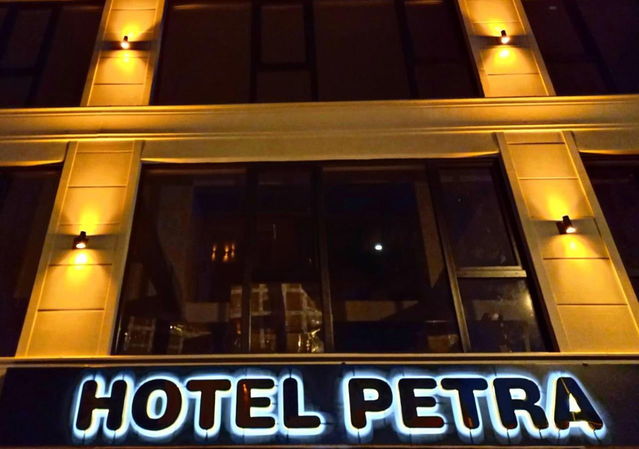 Petra Hotel Tuzla Istanbul Eksteriør billede